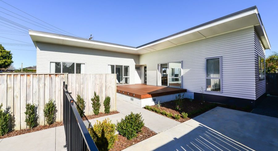 at 1 Morris Road, Hillcrest, Hamilton