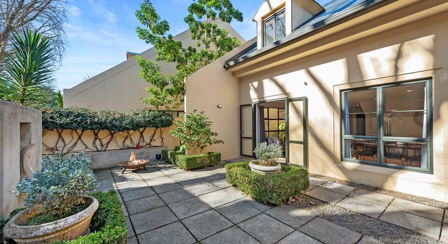  at 13/102 Grantham Street, Hamilton Central, Hamilton