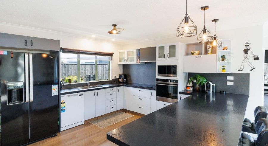  at 82 James Line, Kelvin Grove, Palmerston North, Manawatu / Whanganui