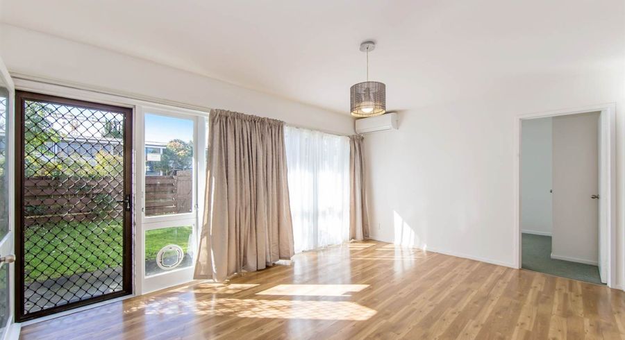  at 2/1 Glen Road, Browns Bay, North Shore City, Auckland