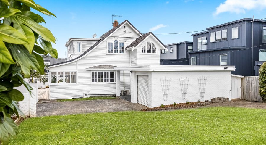  at 203 Hurstmere Road, Takapuna, North Shore City, Auckland
