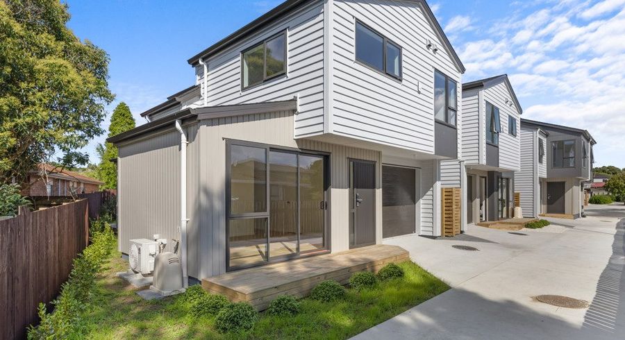  at 9A, 9B, 9C Tangelo Place, Bucklands Beach, Manukau City, Auckland