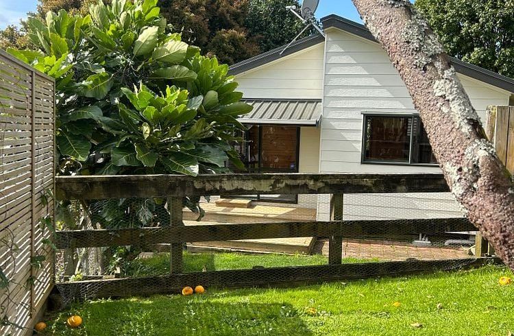  at 14A Yeoman Place, Howick, Manukau City, Auckland