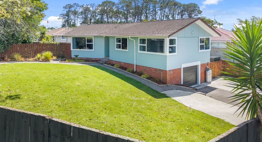  at 31 Thornlow Street, Glendene, Waitakere City, Auckland