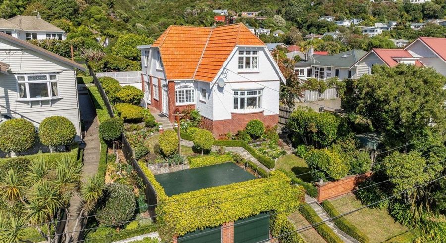  at 4 Blakey Avenue, Karori, Wellington, Wellington