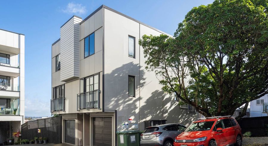 at 2/1902 Great North Road, Avondale, Auckland City, Auckland