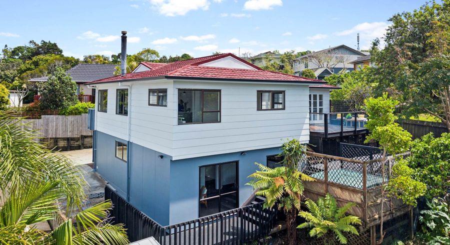  at 94 Sartors Avenue, Browns Bay, North Shore City, Auckland