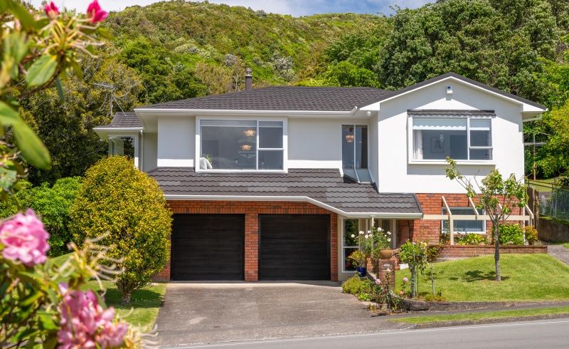  at 1 Woodman Drive, Tawa, Wellington