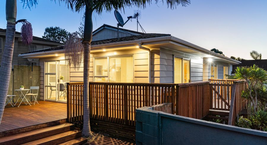  at 1/34 Bayview Road, Bayview, Auckland
