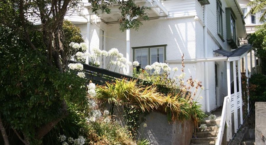  at Top Flat/132a Kelburn Parade, Kelburn, Wellington, Wellington