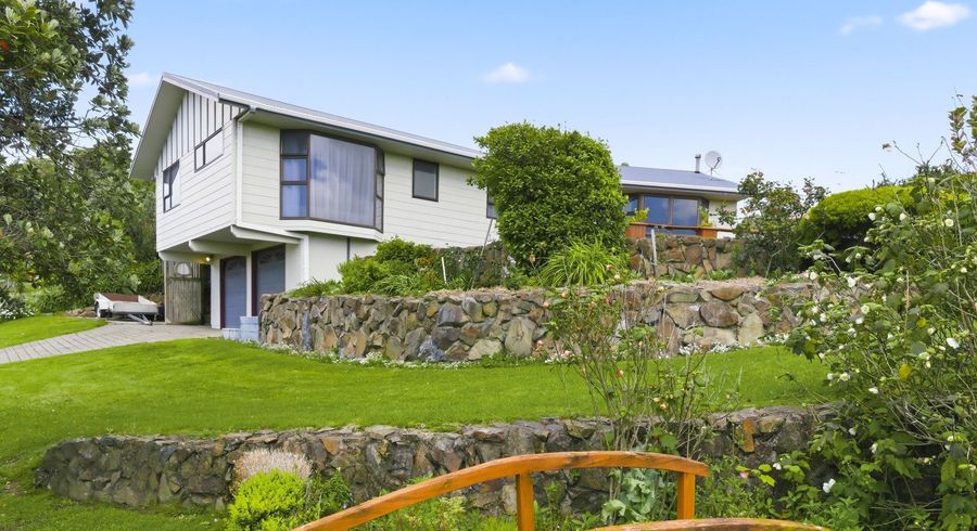  at 2 Sunset Terrace, Waikanae Beach, Kapiti Coast, Wellington