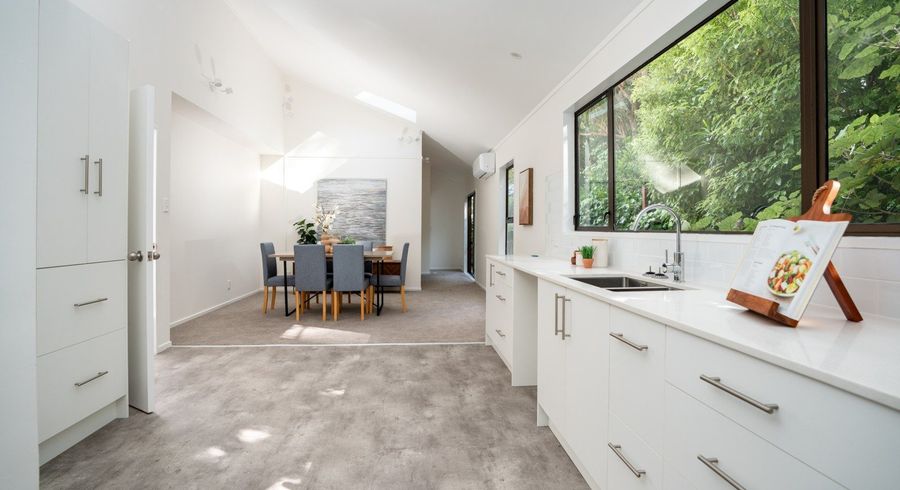  at 16 Garden Road, Northland, Wellington, Wellington