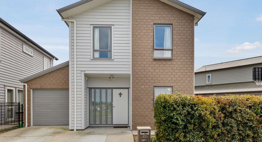  at 30 Ipukarea Street, Weymouth, Auckland