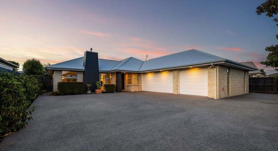  at 5 Foresters Crescent, Parklands, Christchurch