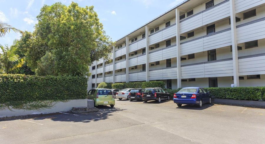  at 39/18 Edenvale Crescent, Mount Eden, Auckland