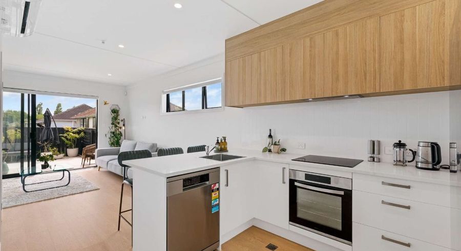  at 4/13 Mareth Street, Panmure, Auckland