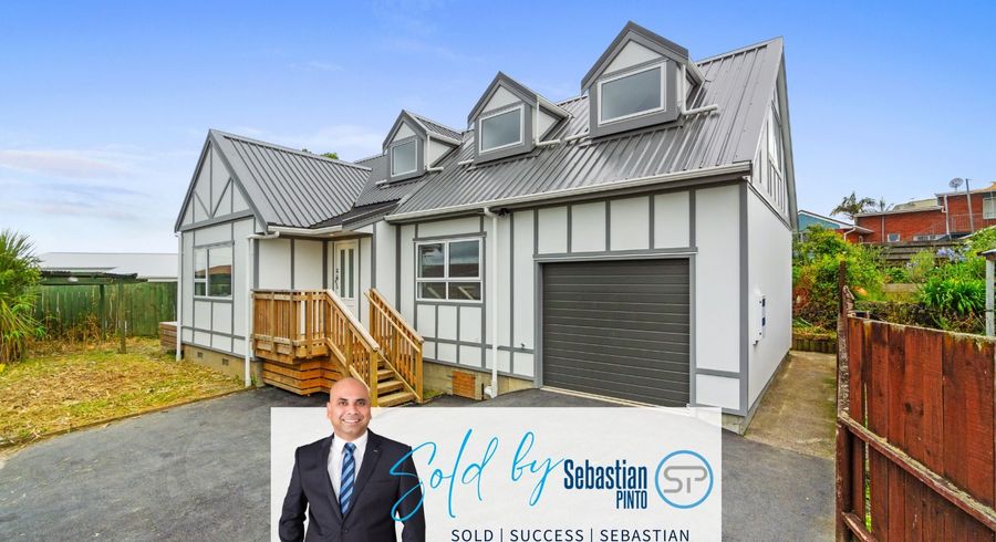  at 10b Harding Avenue, Te Atatu South, Waitakere City, Auckland