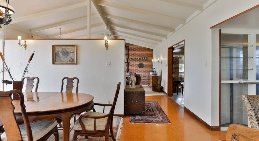  at 38 Cliff View Drive, Green Bay, Waitakere City, Auckland