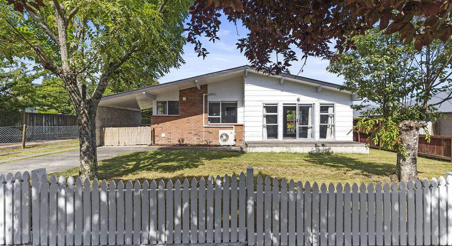  at 183 Dey Street, Hamilton East, Hamilton