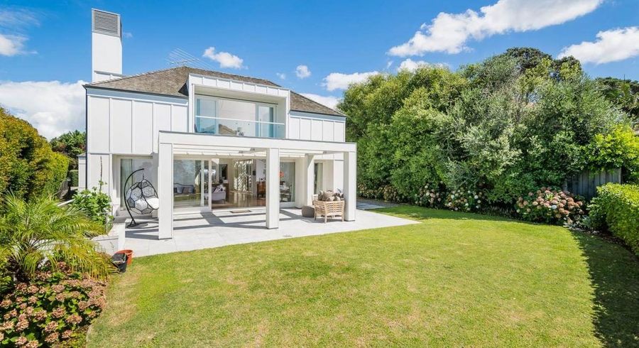  at 35 View Road, Campbells Bay, North Shore City, Auckland