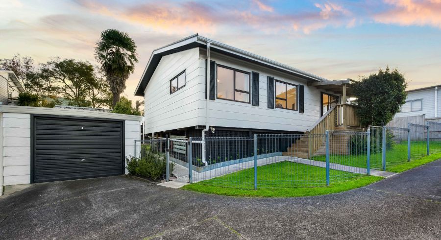  at 2/7 Eskdale Road, Birkdale, Auckland