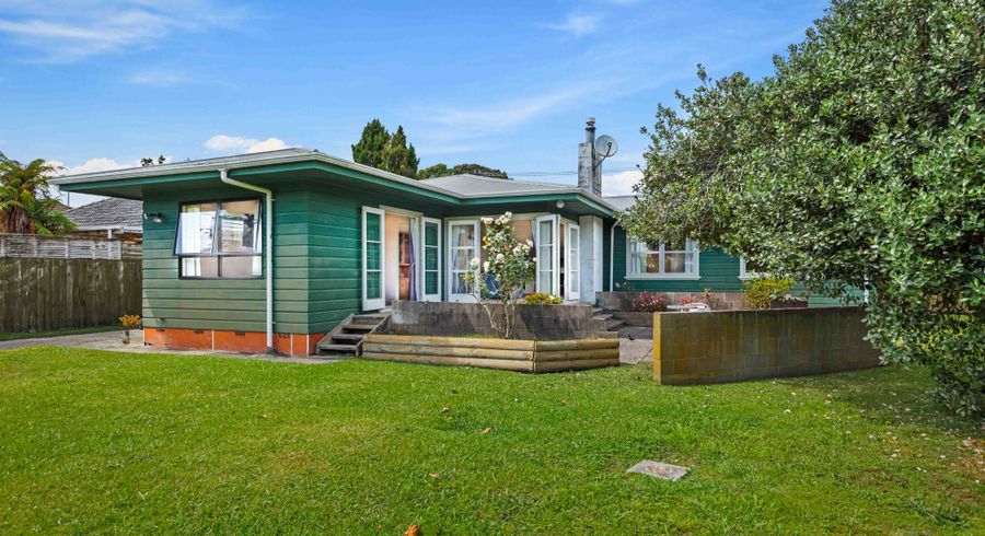  at 35 Yeovil Road, Te Atatu Peninsula, Auckland