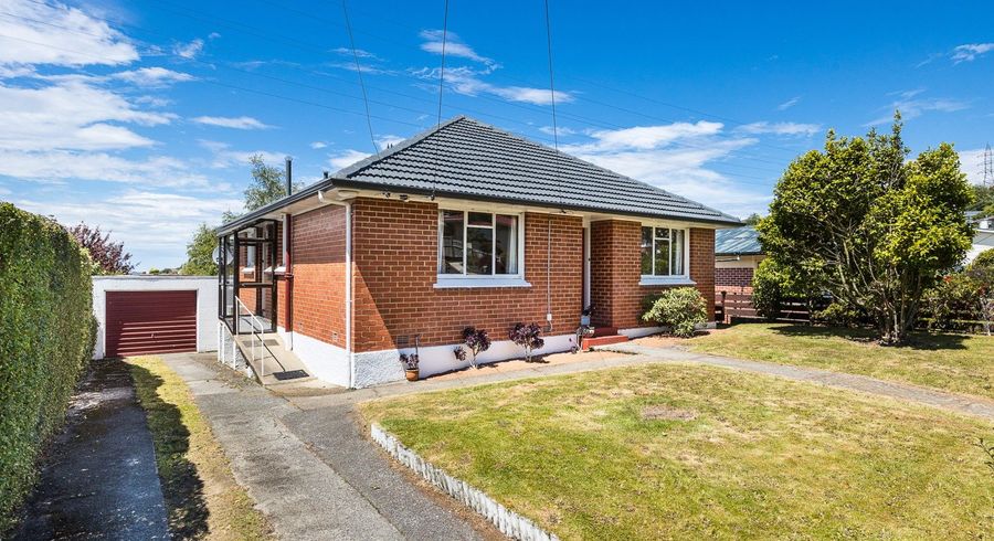  at 112 Centennial Avenue, Helensburgh, Dunedin