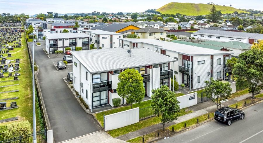  at 1/69 McKenzie Road , Mangere Bridge, Manukau City, Auckland