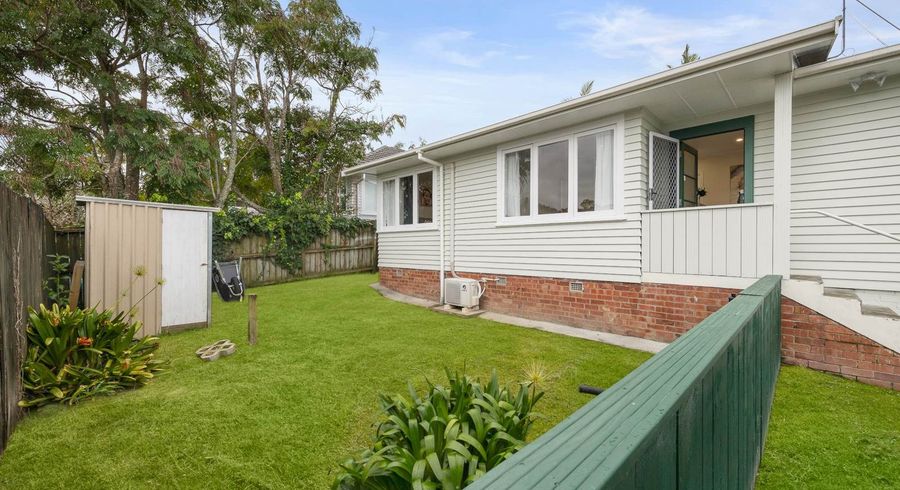  at 2/29 Merriefield Avenue, Forrest Hill, Auckland