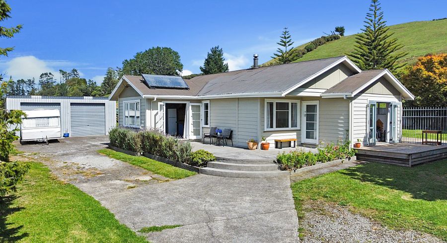  at 768 Mountain Road, Lepperton, New Plymouth, Taranaki
