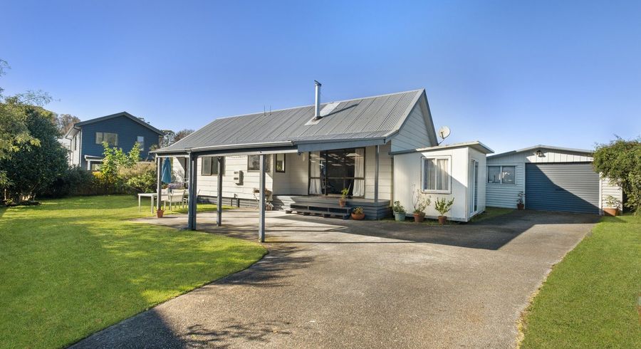  at 29 Matthew Place, Kawaha Point, Rotorua, Bay Of Plenty