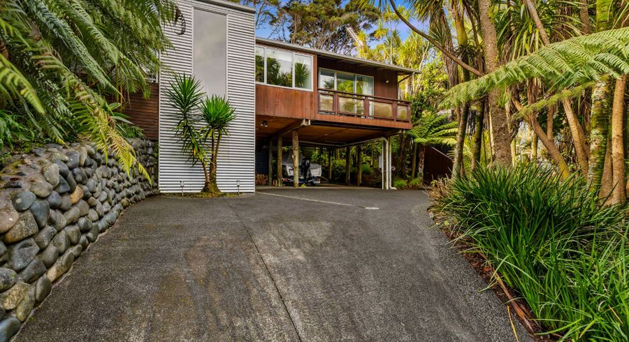  at 184 Huia Road, Titirangi, Waitakere City, Auckland