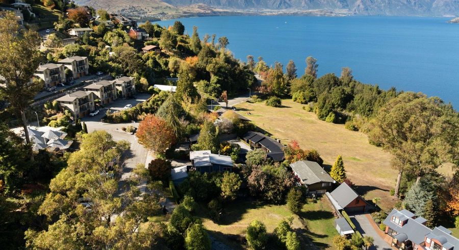  at 81 Arawata Terrace, Sunshine Bay, Queenstown