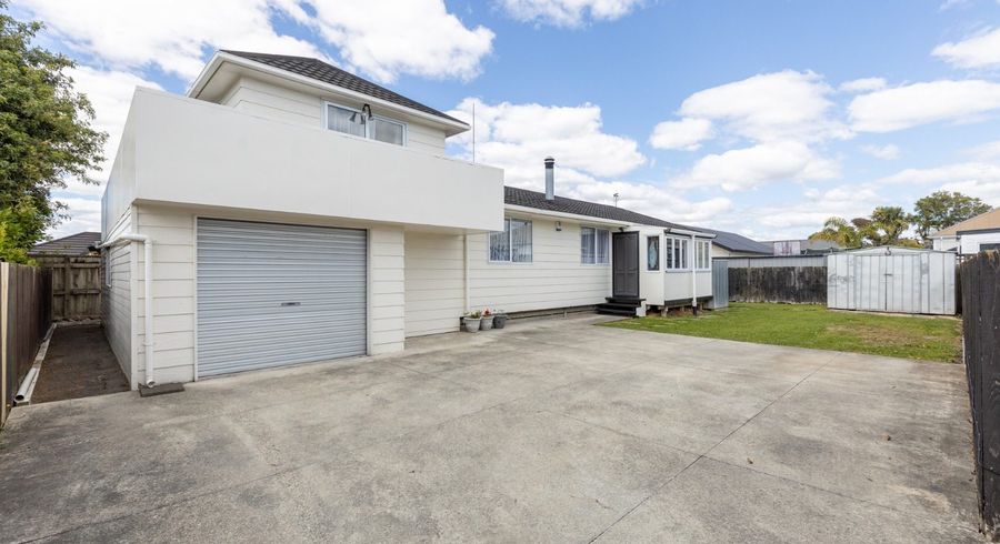  at 11 Perrin Place, Kelvin Grove, Palmerston North, Manawatu / Whanganui