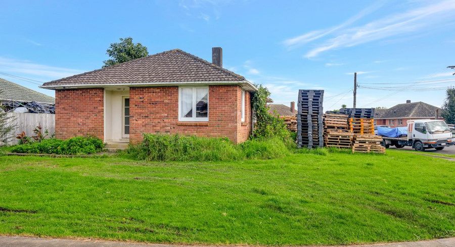  at 6 Matamata Place, Otara, Auckland