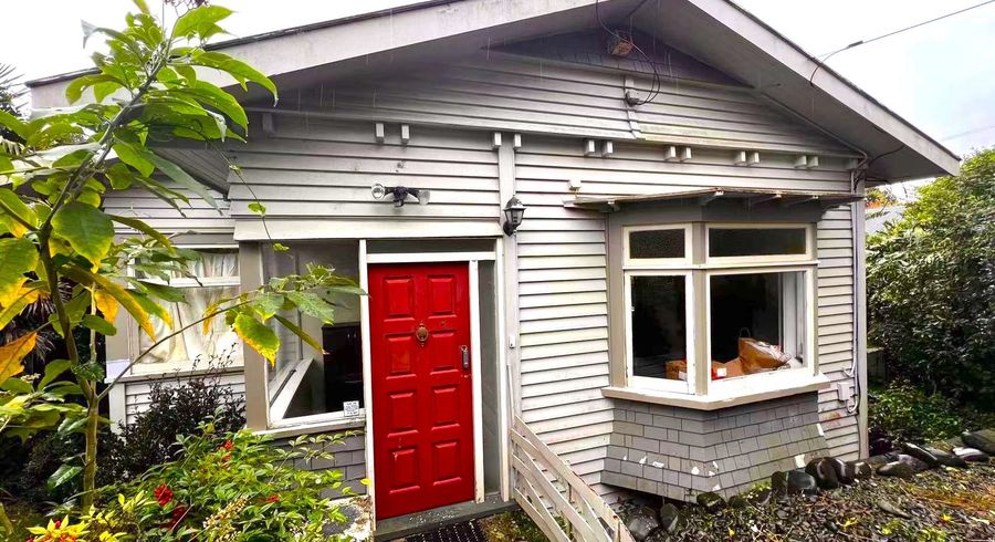  at 2 Keystone Avenue, Mount Roskill, Auckland City, Auckland