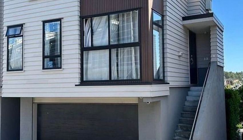  at Flat Bush, Manukau City, Auckland