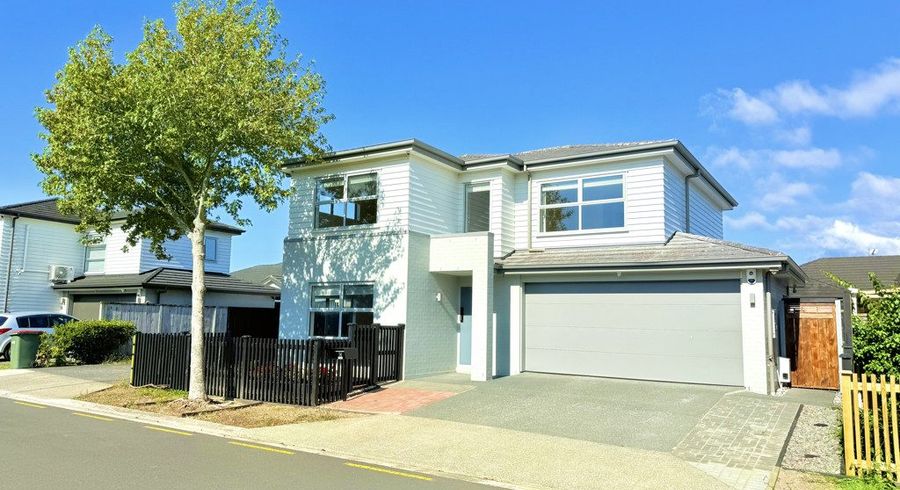  at 14 Reno Way, Flat Bush, Auckland