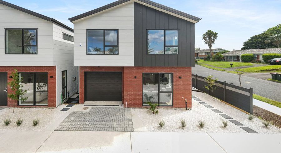  at 10 Baringa Place, Botany Downs, Manukau City, Auckland