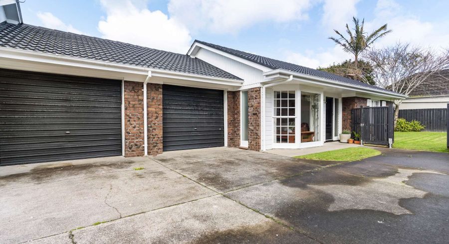  at 2/4 Jern Place, Eastern Beach, Auckland