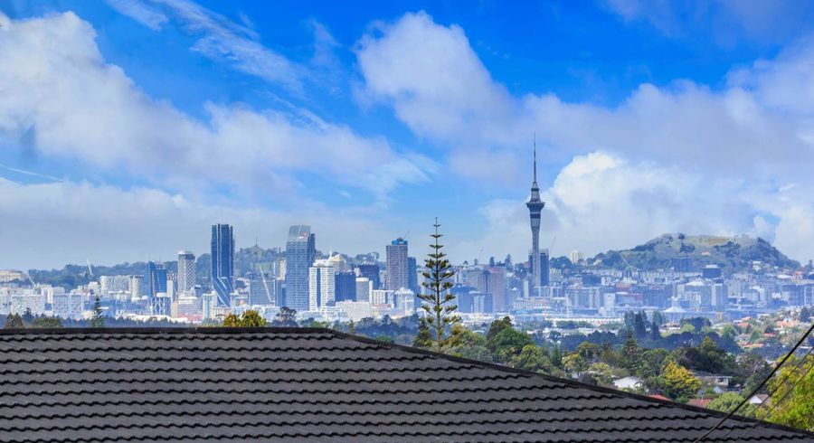  at 312 Sunset Road, Windsor Park, Auckland