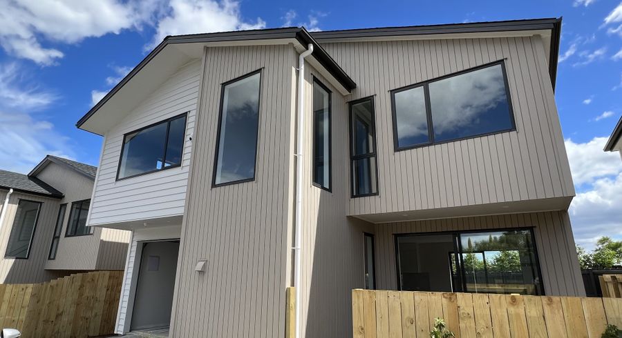  at 29C Bolton Street, Blockhouse Bay, Auckland