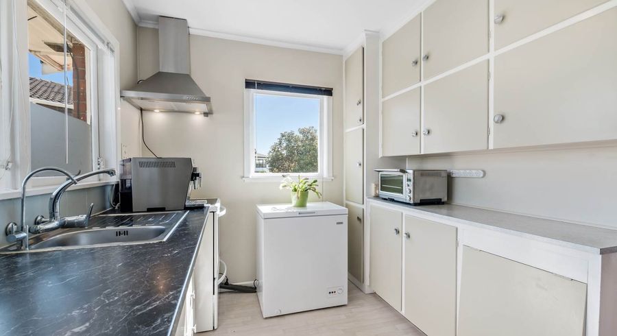  at 3/12 Raines Avenue, Forrest Hill, Auckland