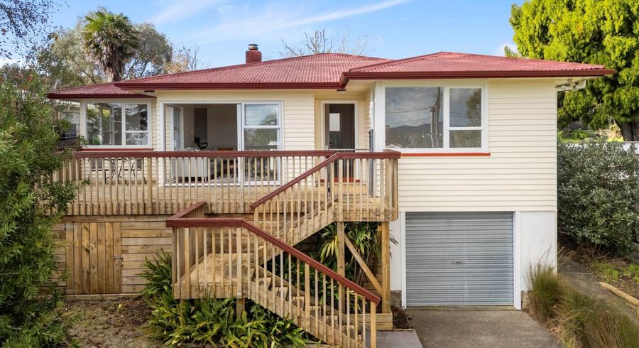  at 3 Marie Crescent, Te Atatu South, Waitakere City, Auckland