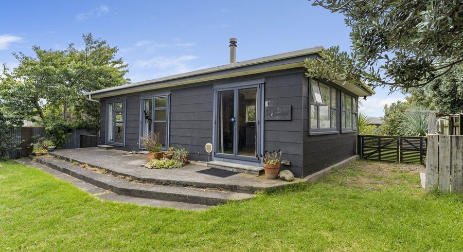  at 50 Dixie Street, Te Horo Beach