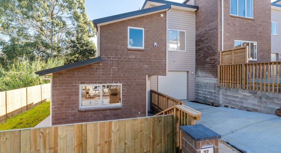  at 27 Sunshine Boulevard, Sunnyvale, Waitakere City, Auckland