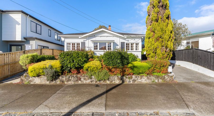  at 1 Manor Place, Point Chevalier, Auckland City, Auckland