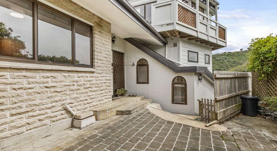  at 98 View Road, Houghton Bay, Wellington