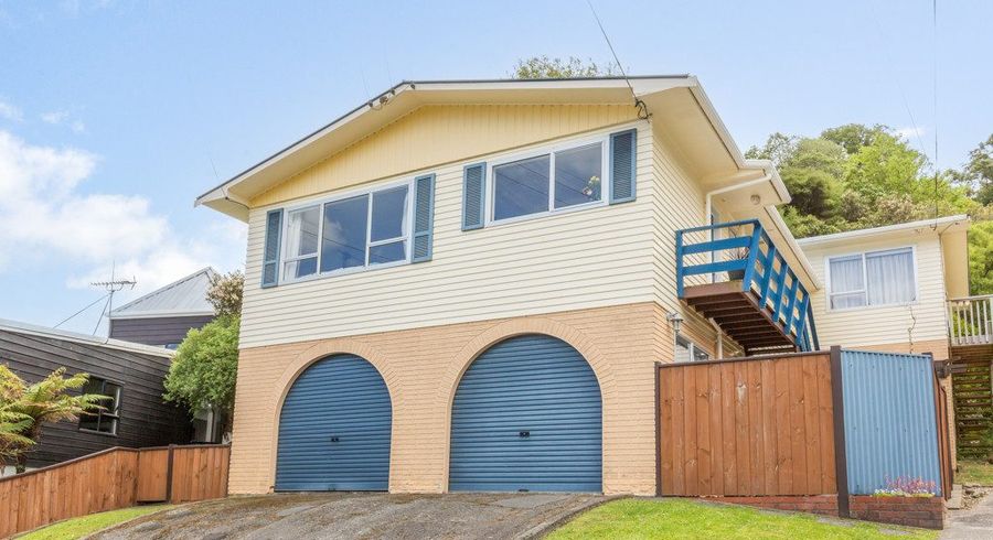  at 1/9 LOWRY CRES, Stokes Valley, Lower Hutt