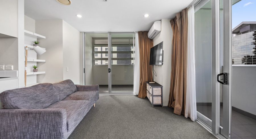  at 203/17 Amersham Way, Manukau, Manukau City, Auckland
